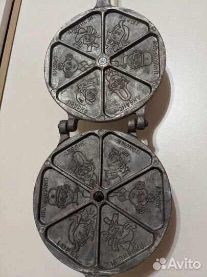 Форма для выпечки, вафельница СССР Незнайка