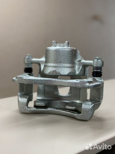 Суппорт тормозной передний правый Solaris/Rio