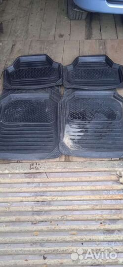 Автомобильные коврики резиновые
