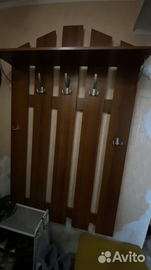 Вешалка в прихожую