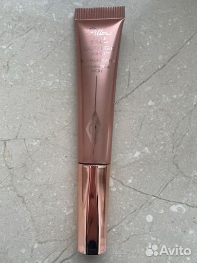 Charlotte tilbury highlighter pillow talk glow