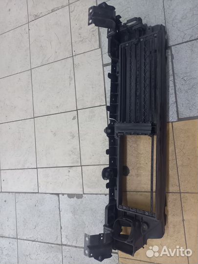 Передняя панель Volvo S90