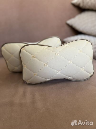 Автомобильные подушки эко кожа, замша, алькантара