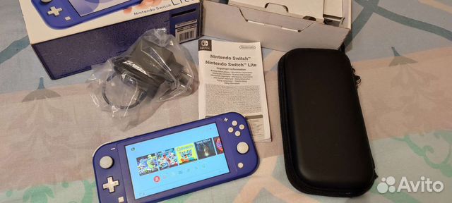 Nintendo Switch Lite, шитая 160гб., + игры