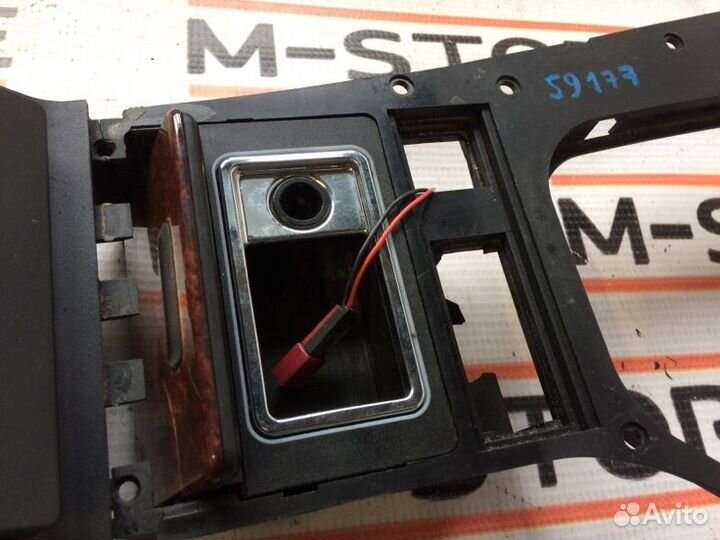 Консоль между сидений Bmw 5-Series E39 M52B28