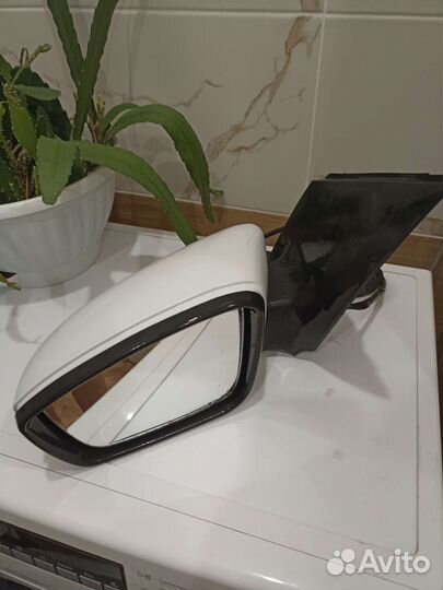 Зеркало левое на volkswagen polo