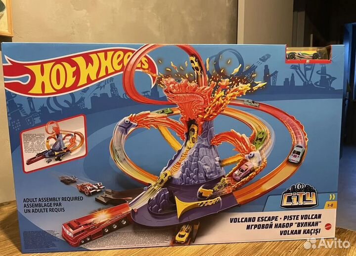Hot Wheels трек «Вулкан»
