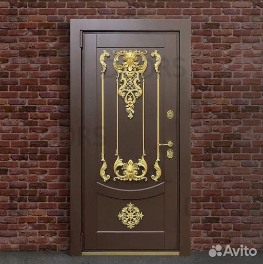 Стандартная металлическая входная дверь с ковкой