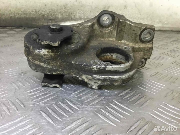 Кронштейн полуоси Ситроен Берлинго 9644772380 9h02