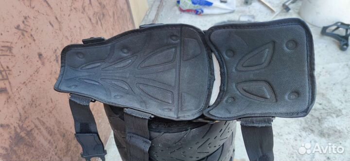 Наколенники шарнирные