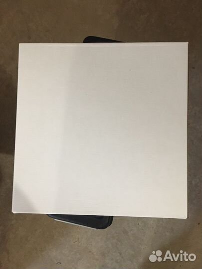 Коробка картонная 30,5х30,5х5 см