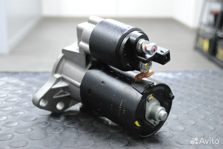 Стартер VW Golf, Bora, Skoda Octavia 1.4, 1.6