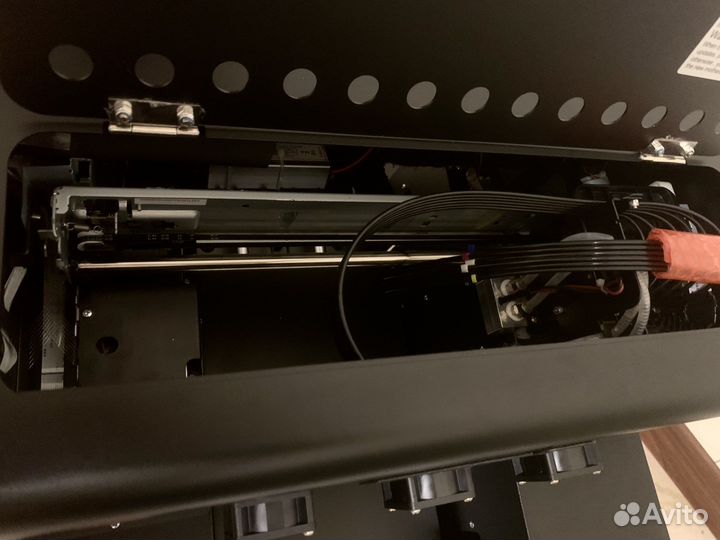 Планшетный принтер профессиональный
