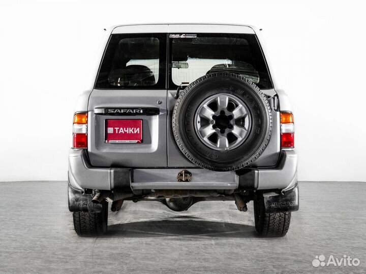 Nissan Safari 4.5 AT, 2002, 350 000 км