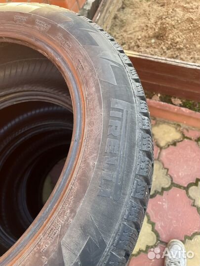 Pirelli Ice Zero 235/55 R18