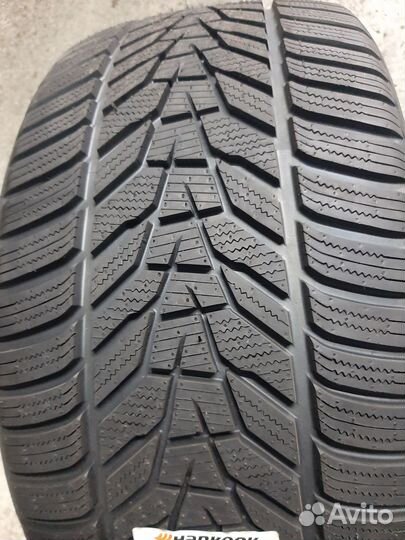 Hankook Winter I'Cept Evo 3 W330 275/35 R21 103W
