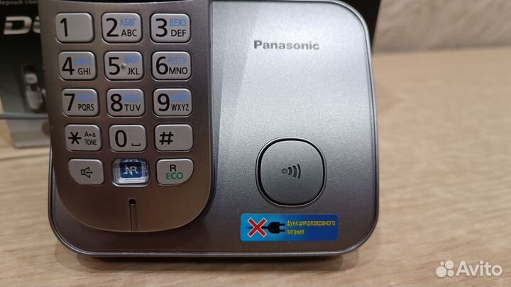 Беспроводной домашний телефон Panasonic KX-TG6811R