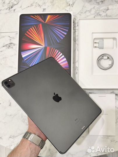 iPad pro 12.9 M1 256 wifi + сим карта