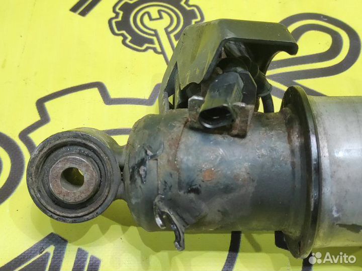 Стойка в сборе задняя правая Volkswagen Touareg 7L