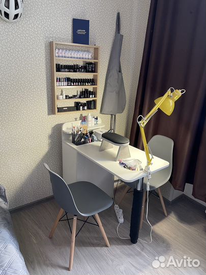 Маникюр на дому