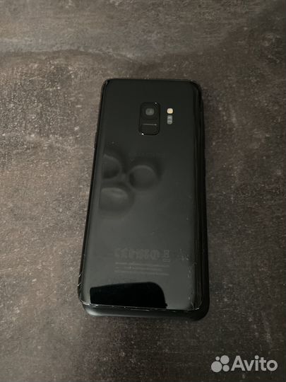Samsung Galaxy S9, 4/64 гб
