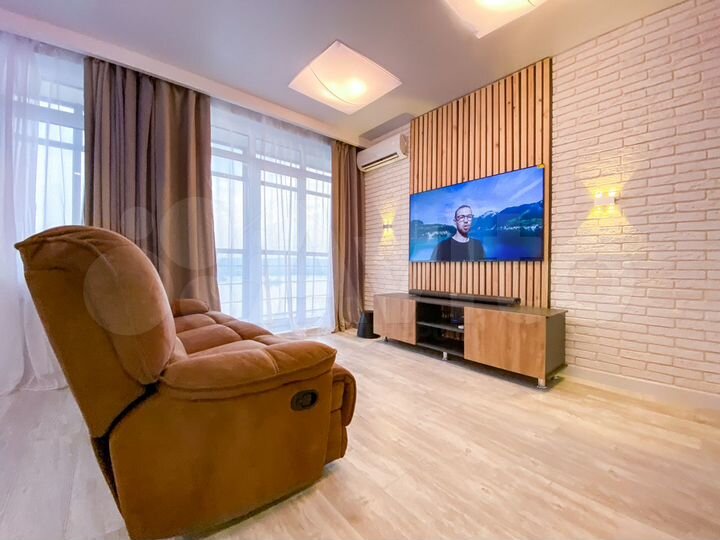 2-к. квартира, 80 м², 11/17 эт.