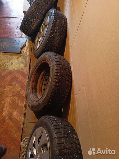 Pirelli Ice Zero 205/55 R16