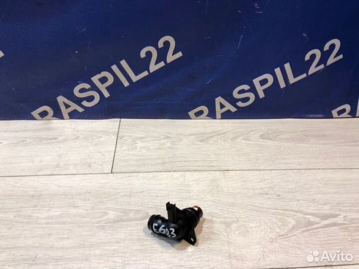 Угловой штуцер Bmw 530I E60 N52B30 05/2006