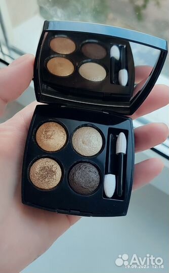 Палетка теней Chanel