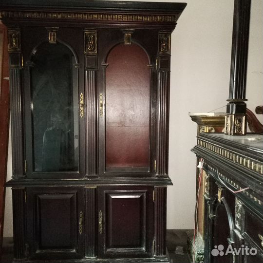 Старинная мебель из массива