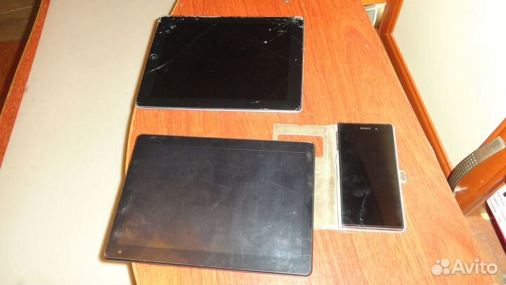 Комплект IPad3-64Gb,Dexp В21-2шт.-с дефектами