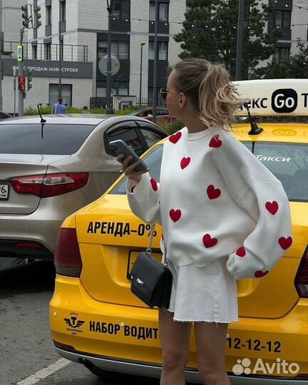 Свитер женский