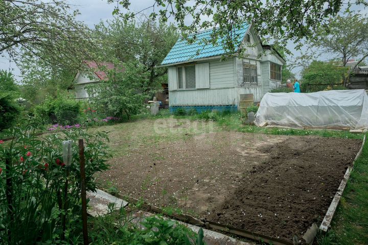 Дача 15,4 м² на участке 4,3 сот.