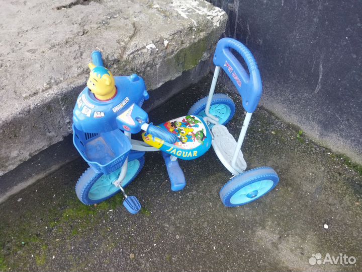 Трехколесный велосипед