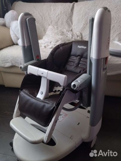 Детский столик и стульчик для кормления