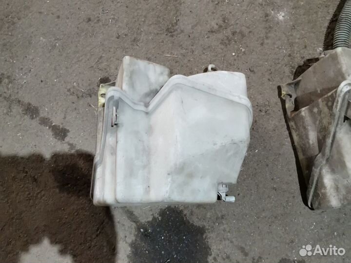 Бачек омывателя range rover 3 дорест 02-05