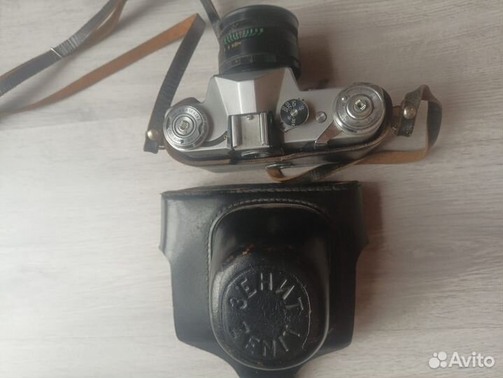 Плёночный фотоаппарат Zenit E