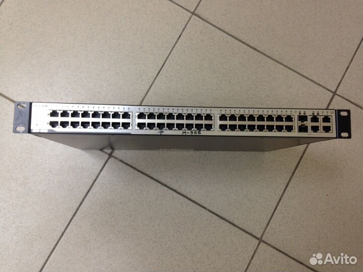 D-link DES-1252 коммутатор(switch) +4 патч-панели