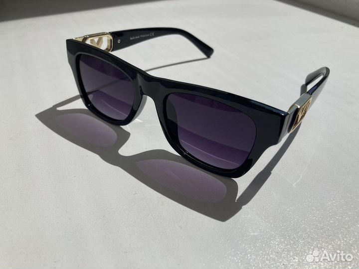 Солнцезащитные очки hello look