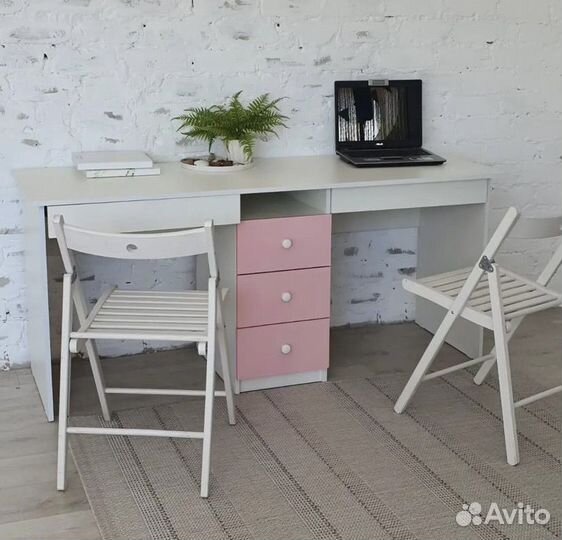 Письменный стол