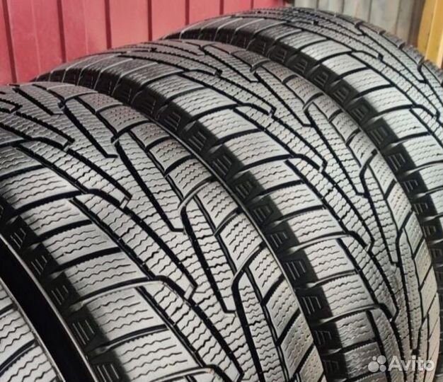 Kumho I'Zen KW31 225/65 R17