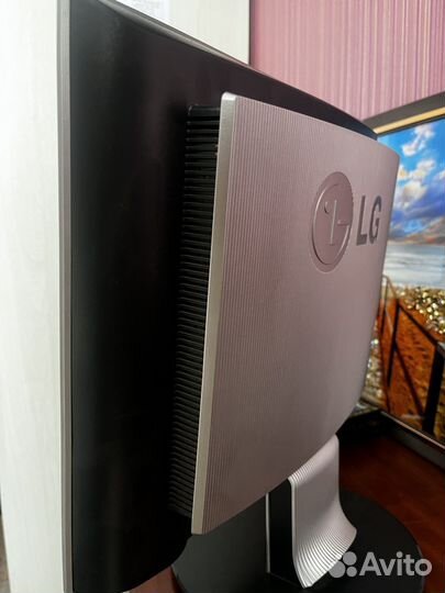 Монитор LG