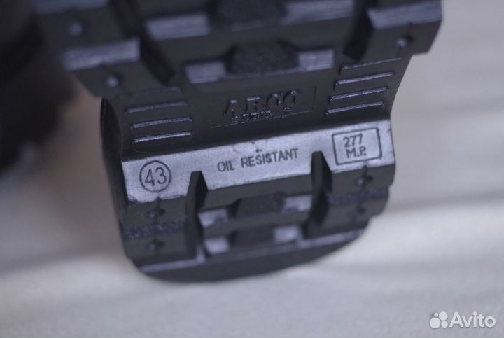 Новые трекинг ботинки особой прочности (США) р.43