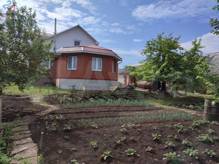 Дом 170 м² на участке 9,9 сот.