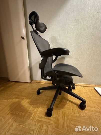 Herman miller aeron размер B