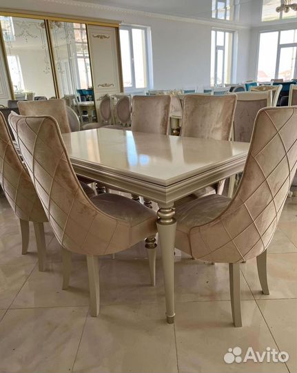 Кухонный стол и стулья. Стол и стулья на кухню