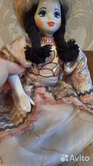 Кукла фарфоровая коллекционная