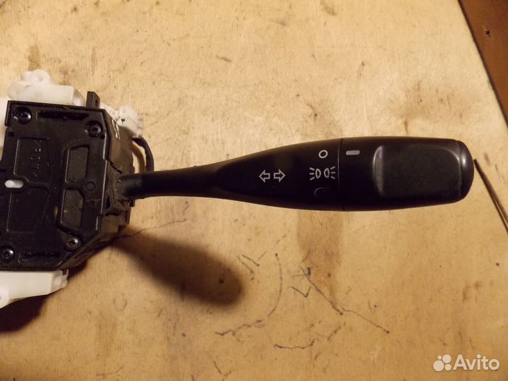 Подрулевые переключатели Mitsubishi Space Star