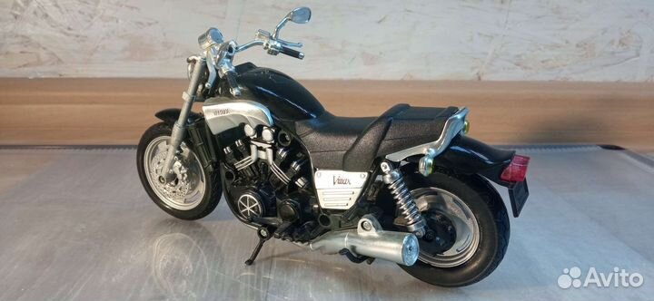 Мотоцикл Yamaha V-Max 1/12 1:12