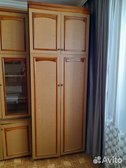 Стенка в гостиную бу